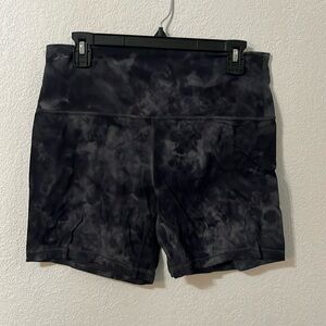 Lululemon high rise align bike shorts 6”